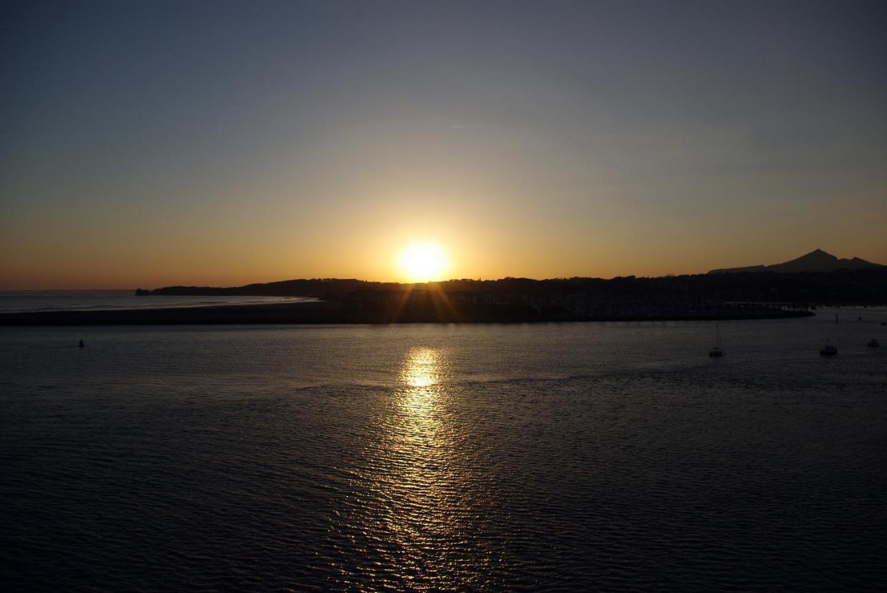 Paseo Butron By Basquelidays Apartment Hondarribia Luaran gambar
